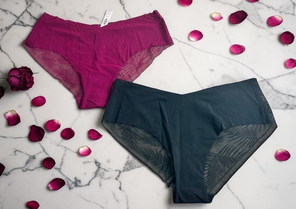 Victoria's Secret Hiphugger Hipster Underwear Panty Lot of 2 Sz XL Bikini NWT VS